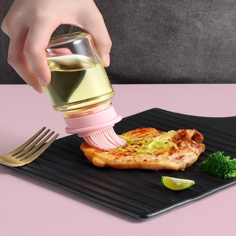 Silicone Barbecue Oiling Brush with Large Capacity Bottle