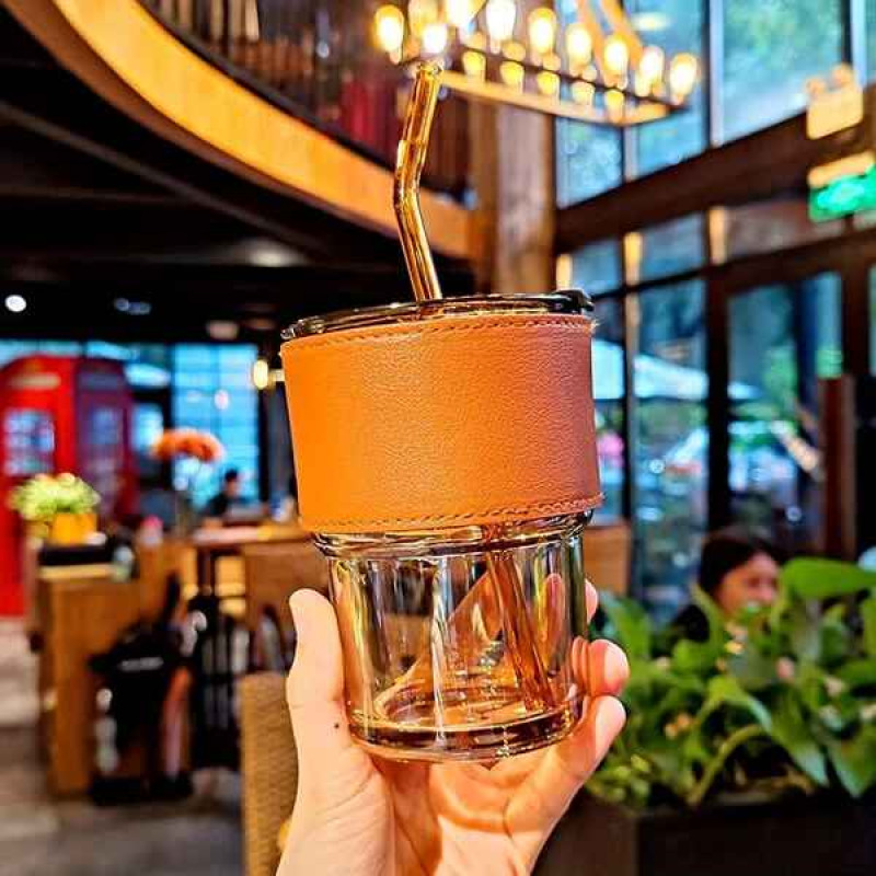 Innovative 400ml Straw Glass Mug Perfect for Any Beverage