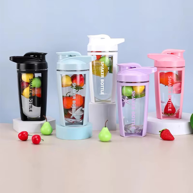 600ml Shaker Bottle with Convenient Hook Perfect for Protein Shakes & Smoothies