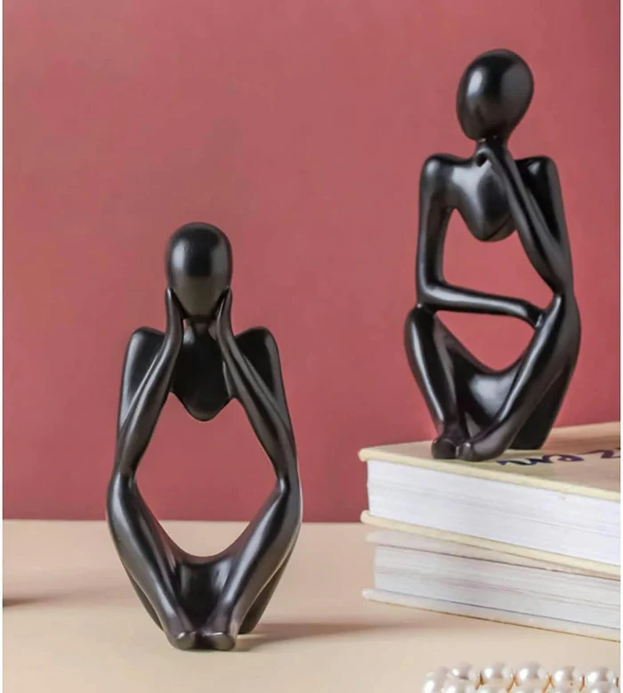 3 Thinking Mannequins - Creative Display Solutions for Art and Design