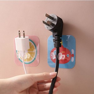 Punch-free Plug Hook